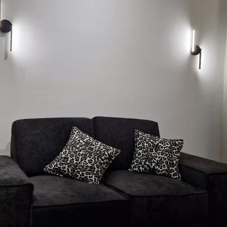 Heart Of Tirana Apartment Luaran gambar