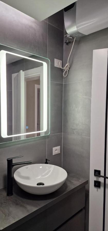 Heart Of Tirana Apartment Luaran gambar