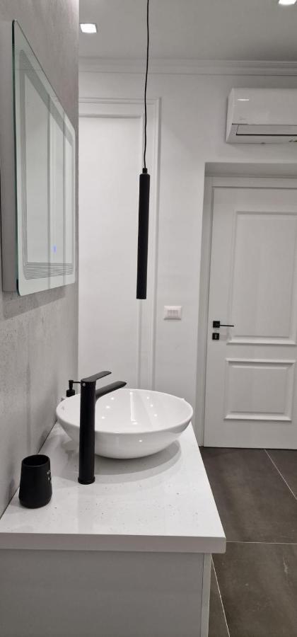 Heart Of Tirana Apartment Luaran gambar
